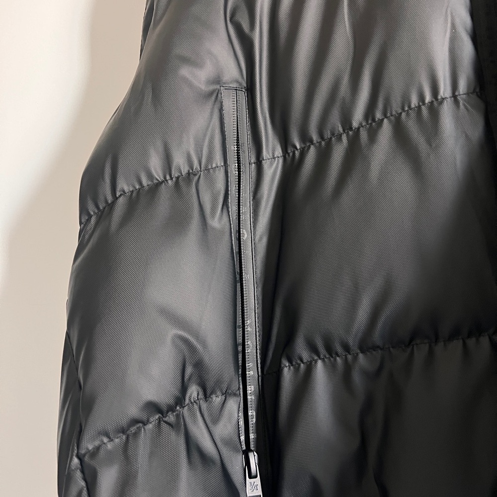 YoungLA Black Puffer Jacket with Hood and Water-Resistant Fabric - Picture 12 of 15